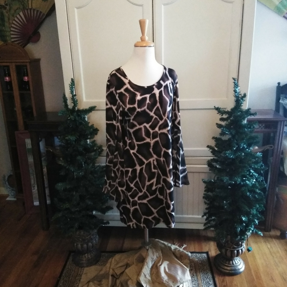 Girrafe print dress
